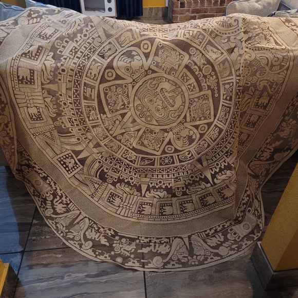 table cloth - Picture 3 of 4